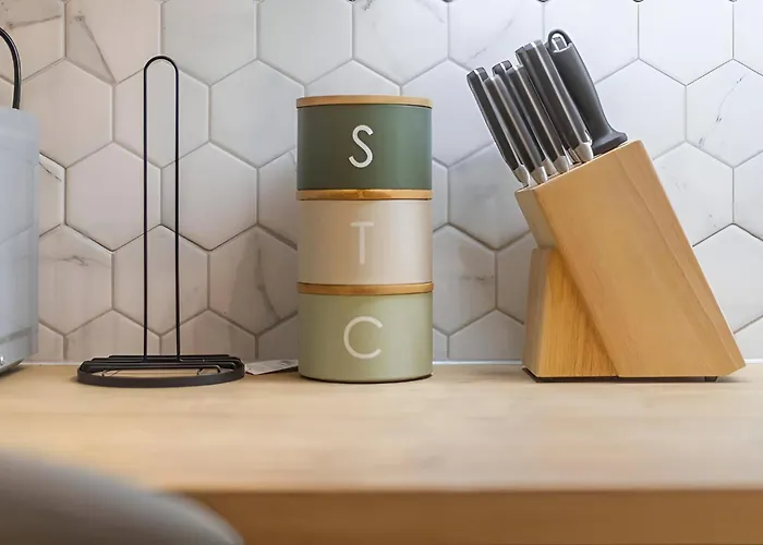 Urban Nest - Stylish Studio Escape