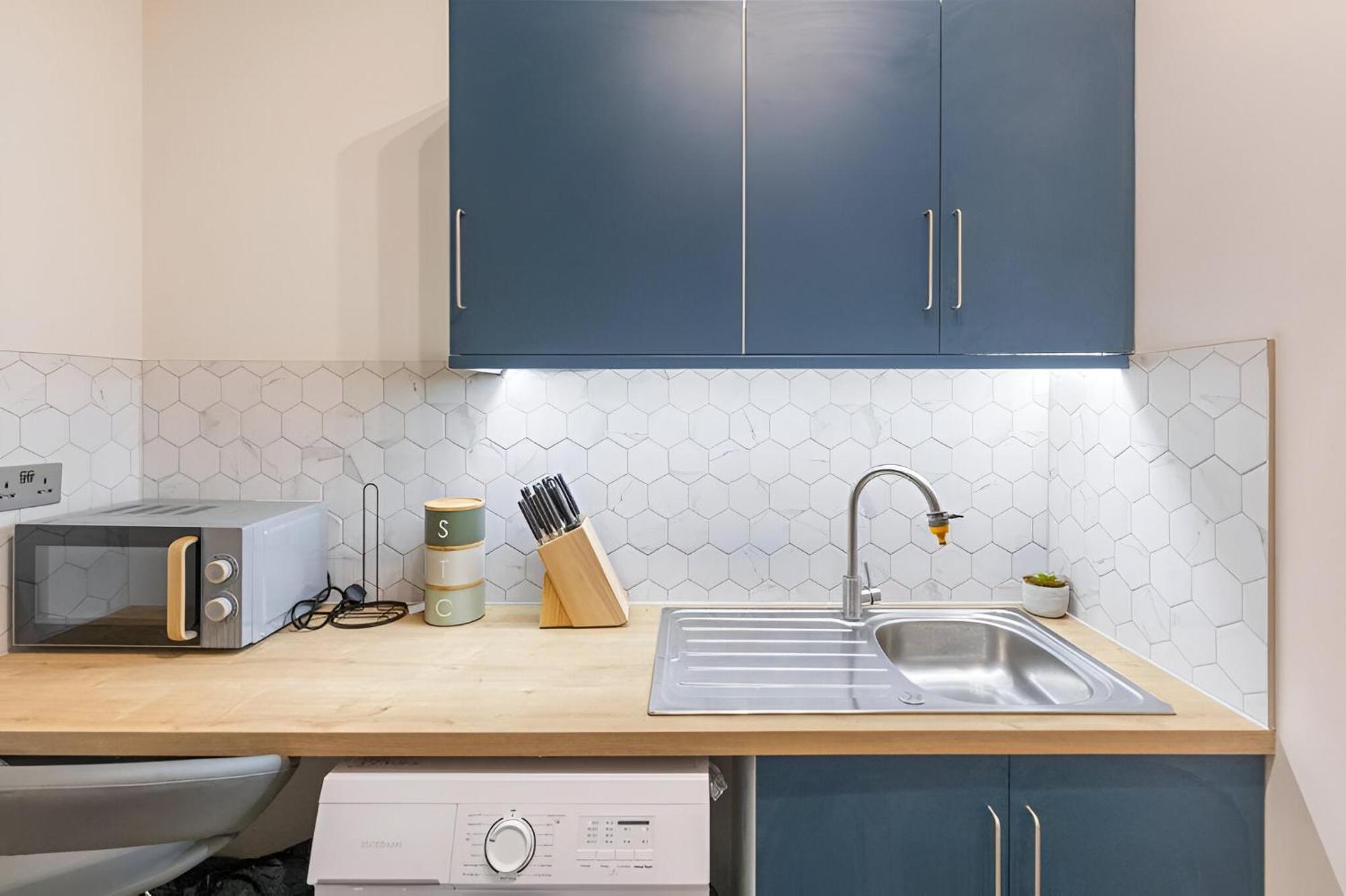 Urban Nest - Stylish Escape